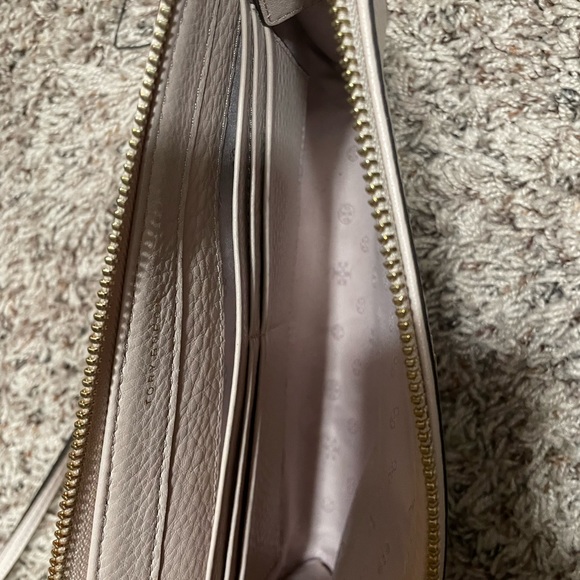 Tory Burch Carter convertible pebbled leather neutral pink wallet crossbody bag - Picture 4 of 5